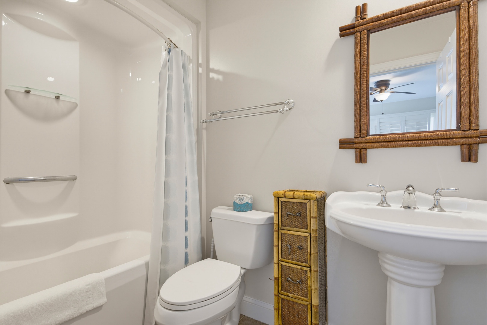 En-Suite Full Bath