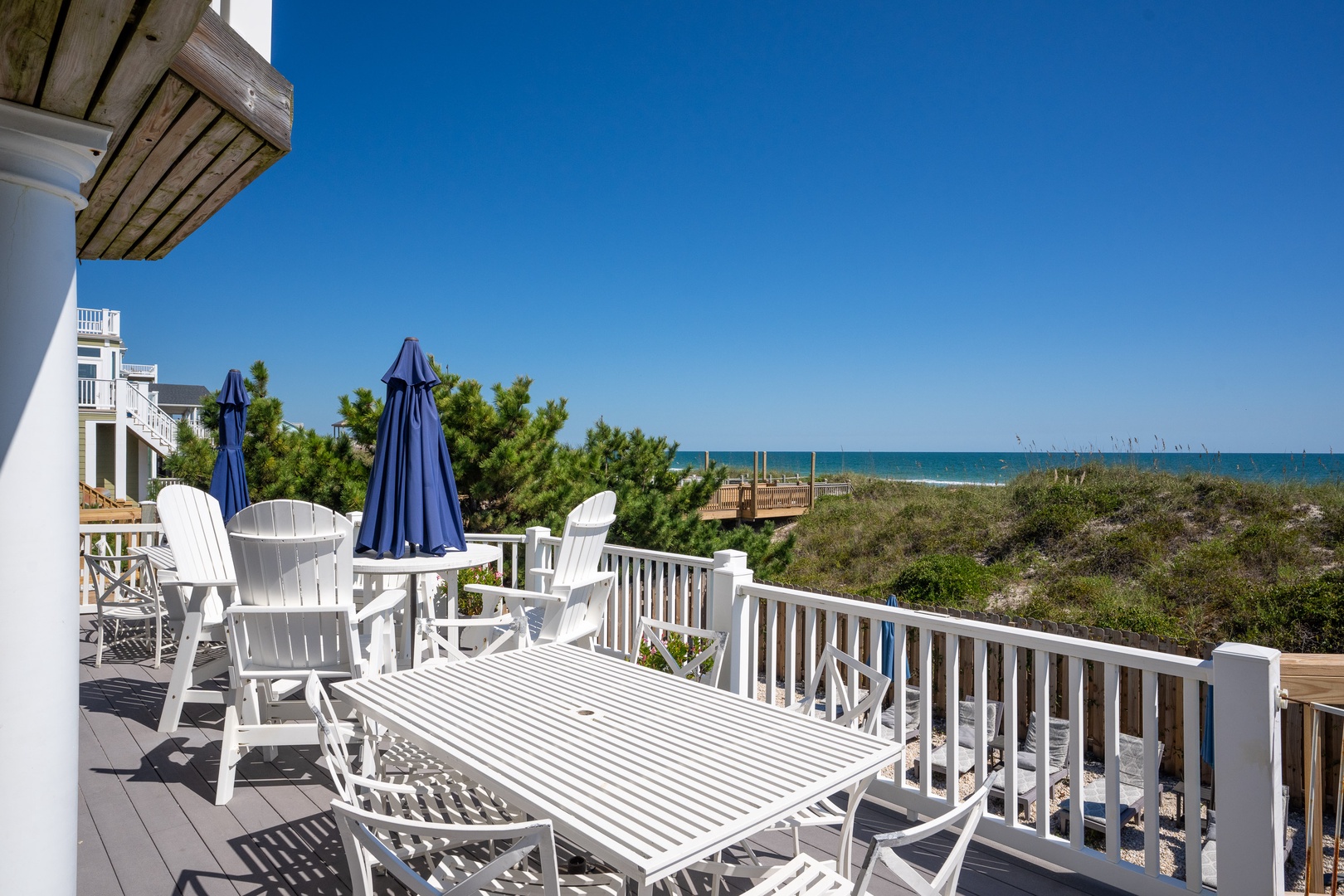 Oceanview Outdoor Dining