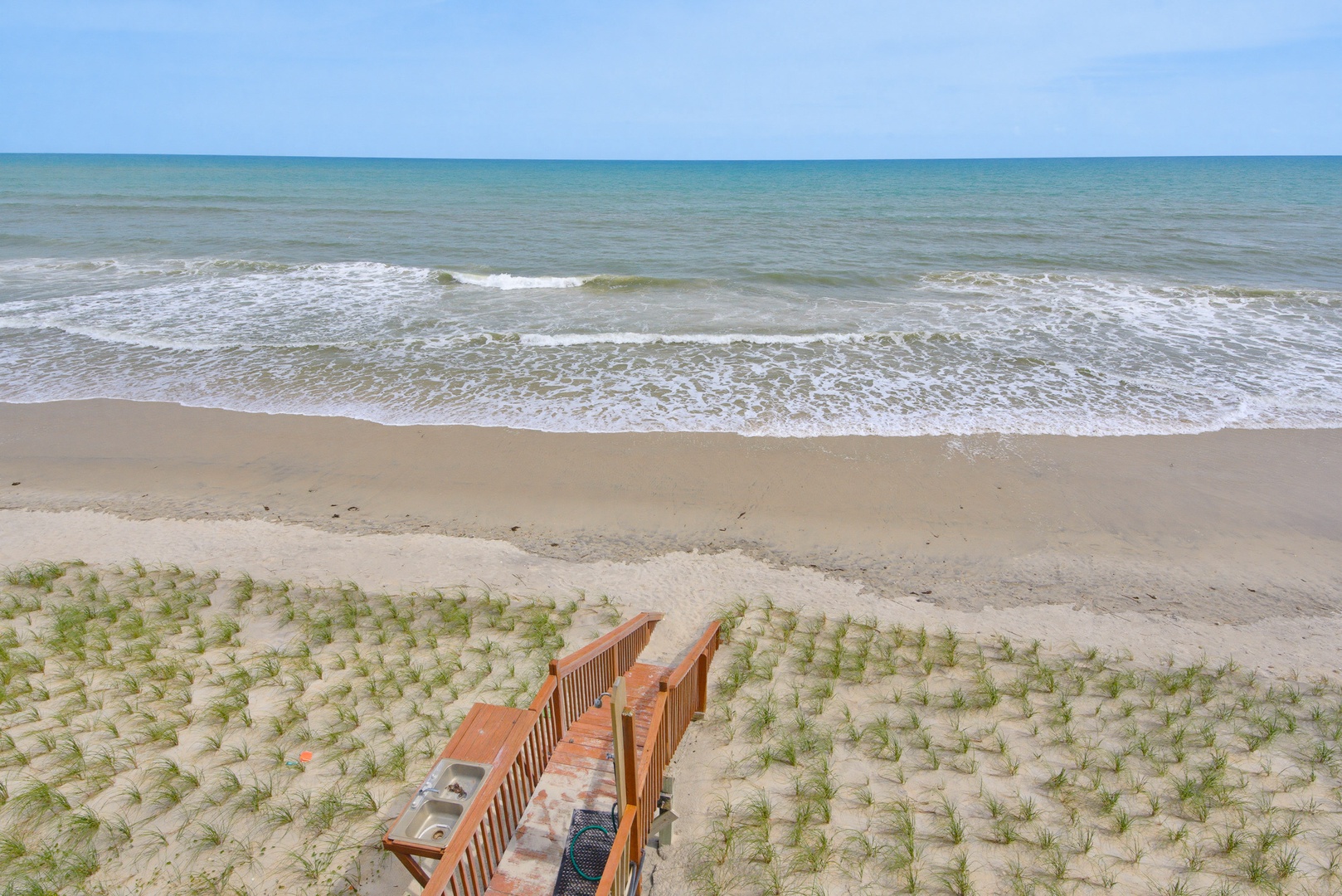 Beach access walkway