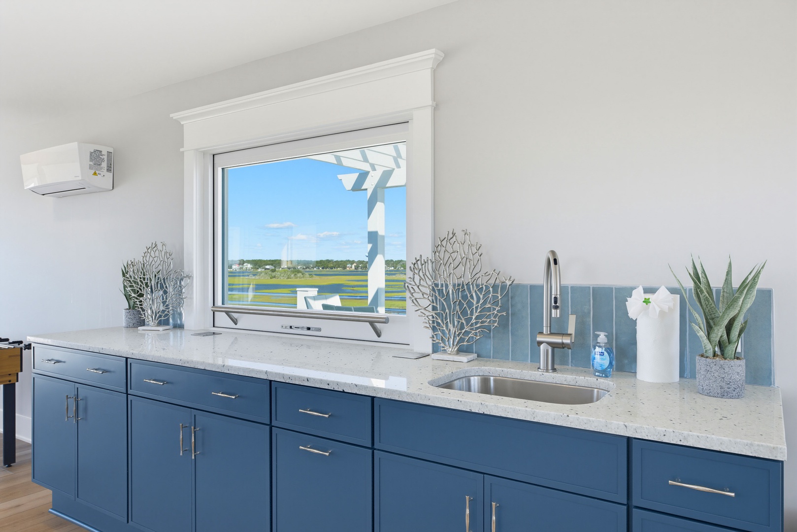 Wet Bar Window
