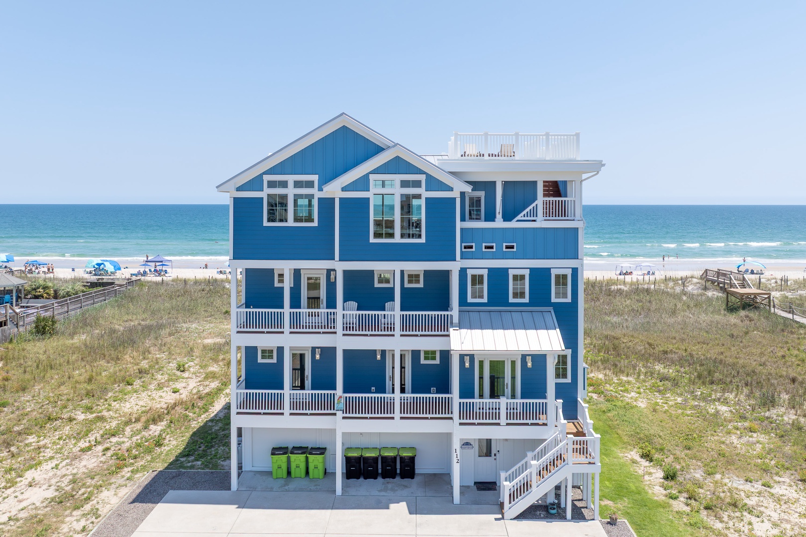 Front house ocean