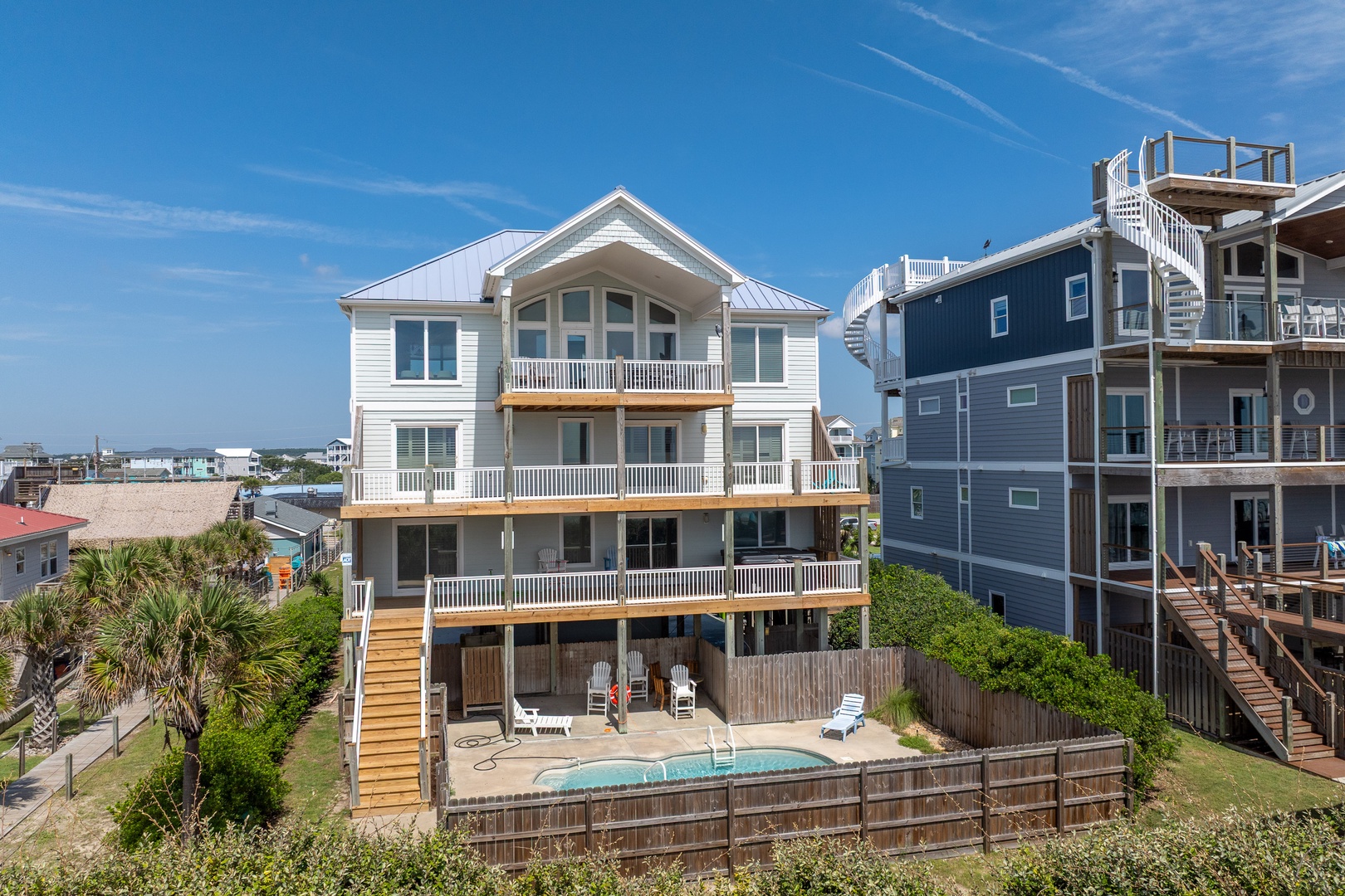 Rear Oceanfront Exterior