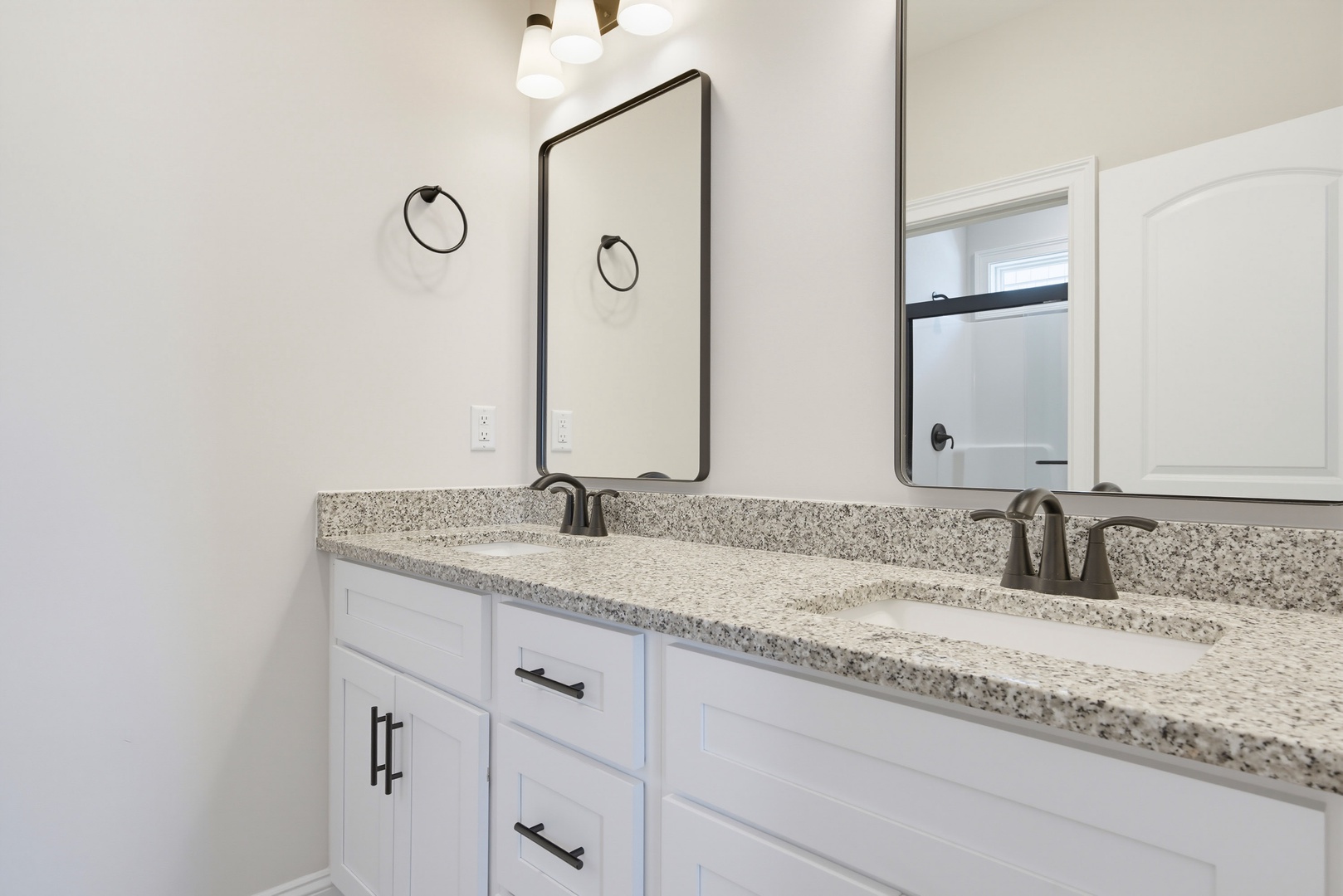 Double sink vanity