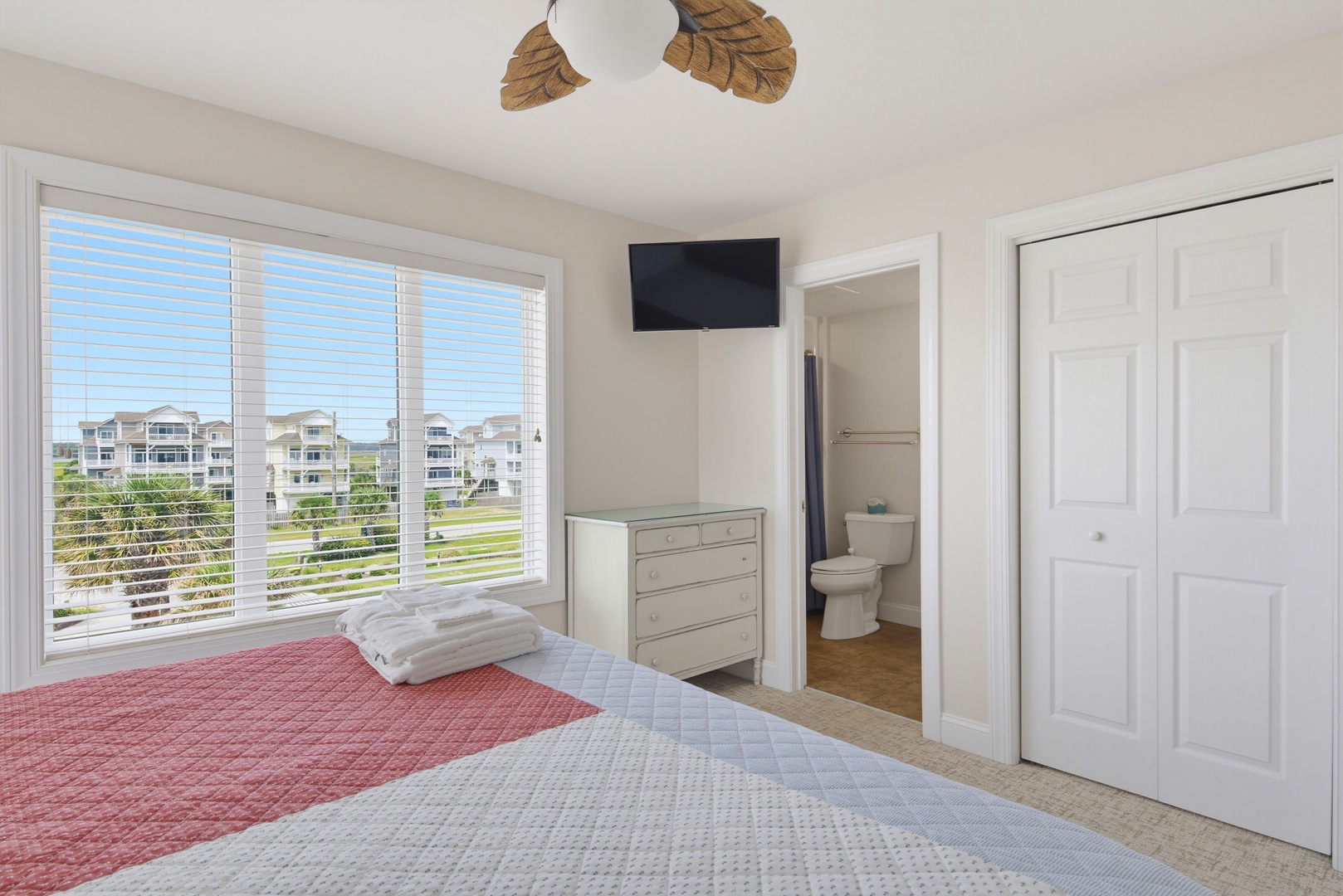 King Bedroom to Bath
