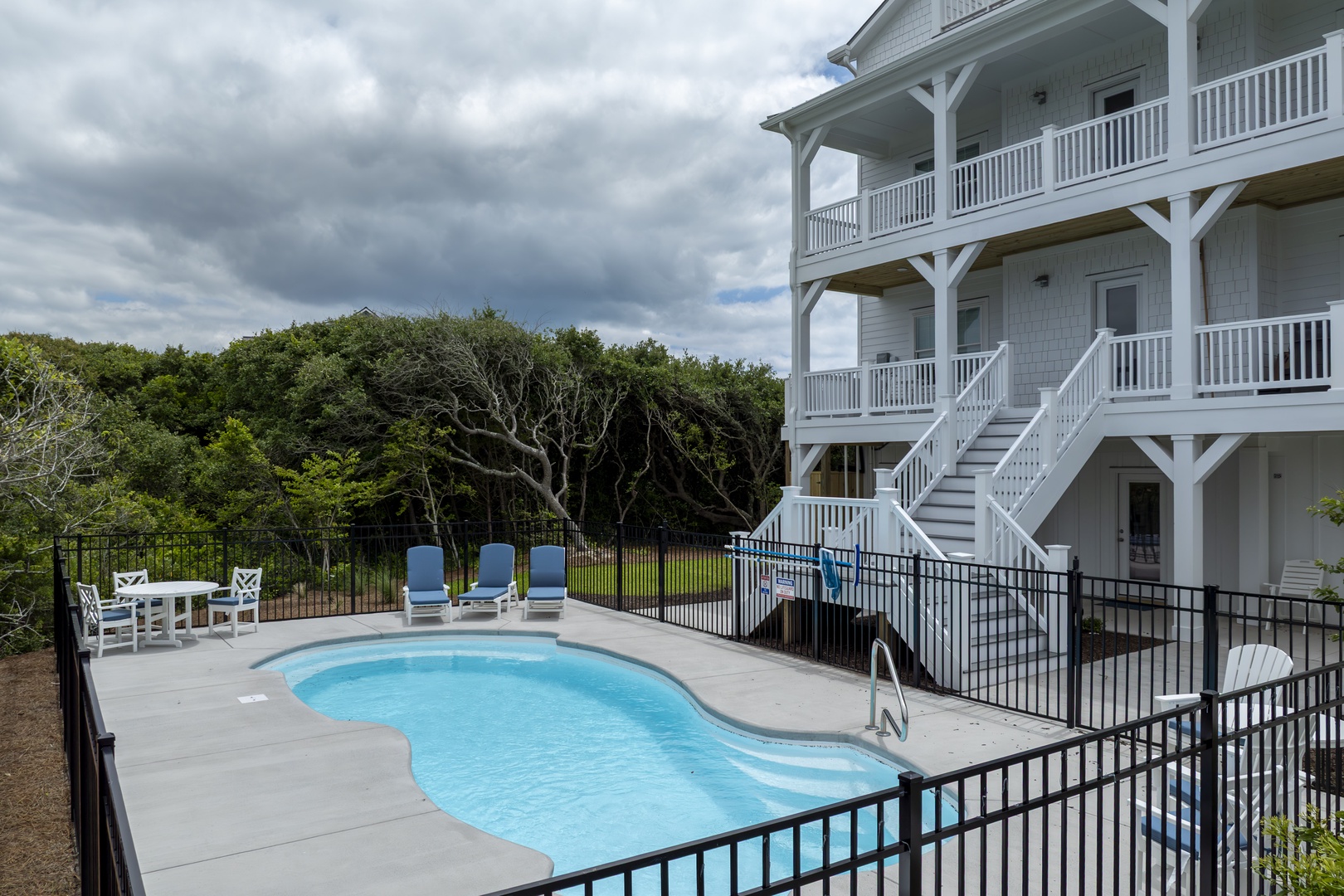 Poolside Patio Area