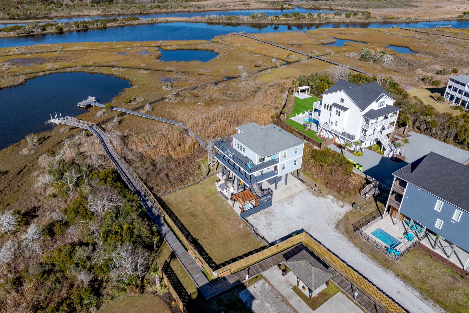 3627 Island Drive sales-listing photo 49