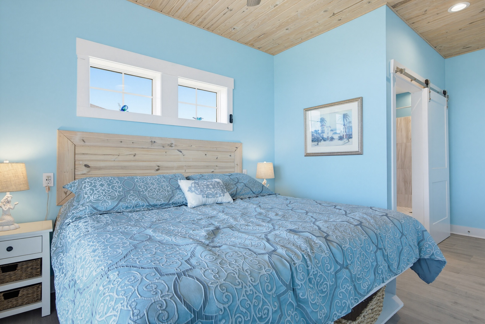 Blue bed room