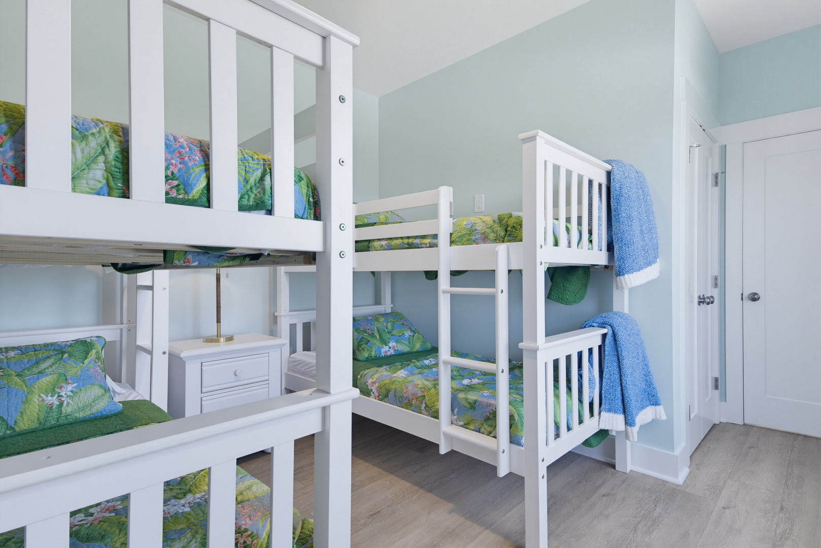 Twin Bunk Room