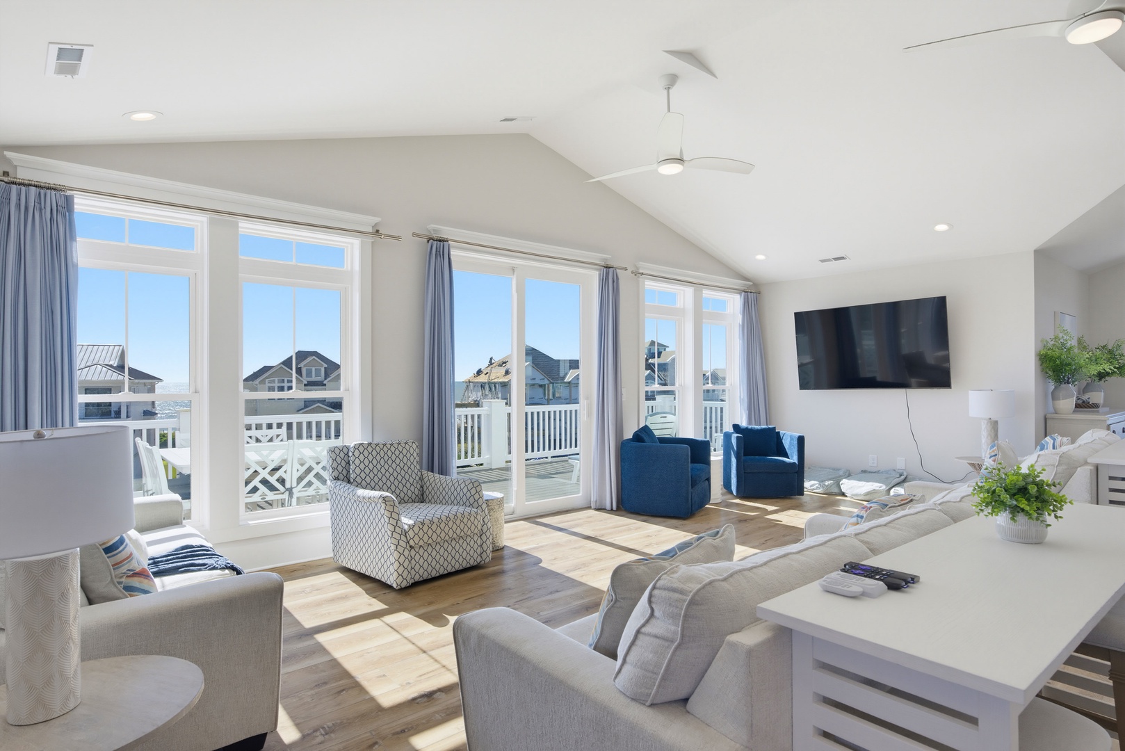 Living Room To Deck
