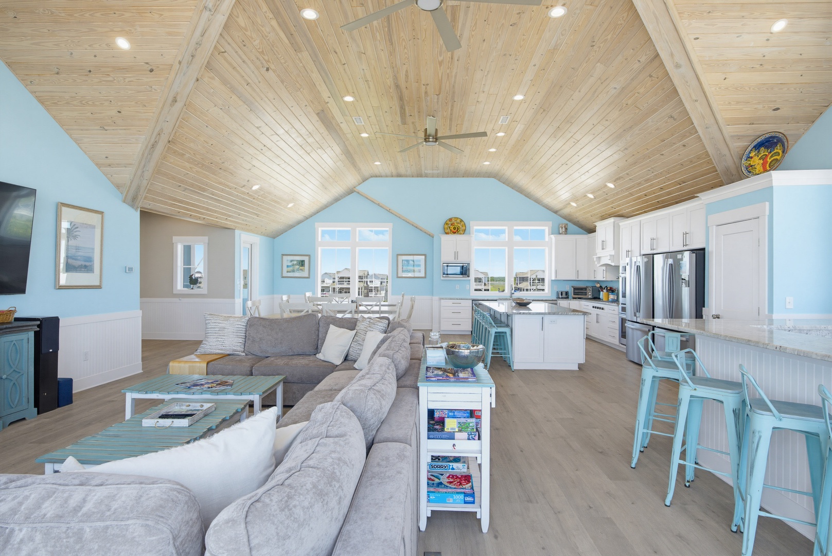 Living kitchen area