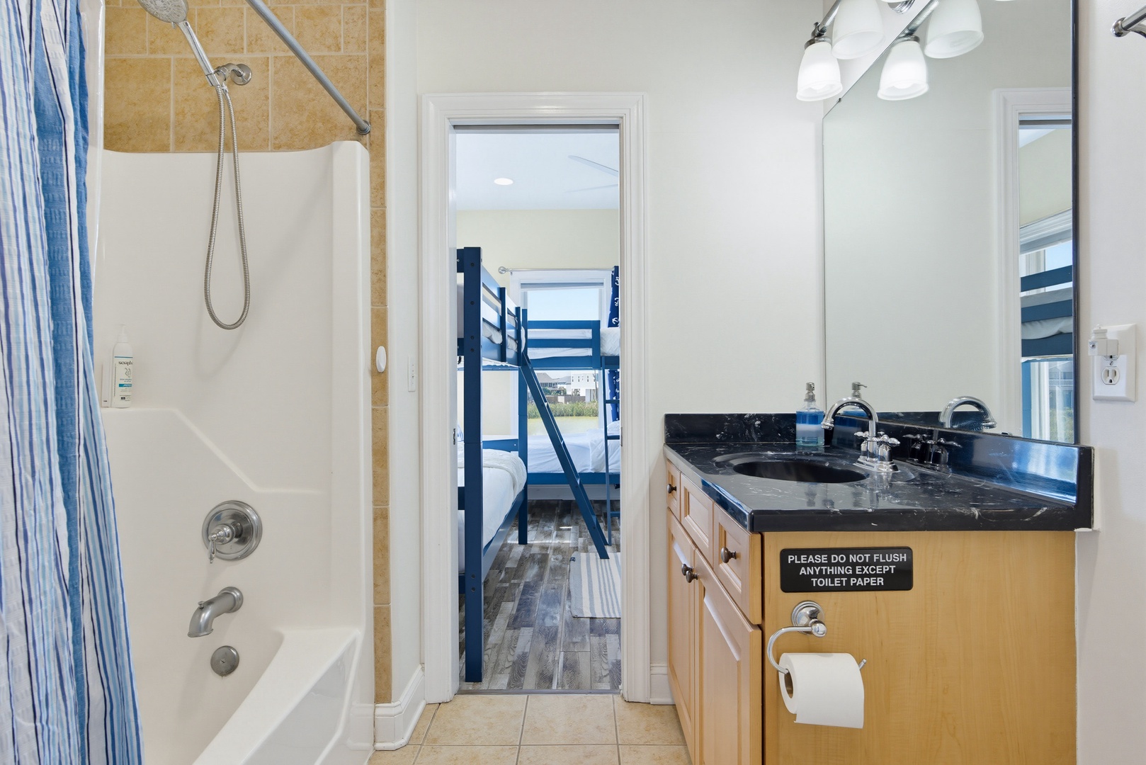 Bedrooms 4/5 Tub