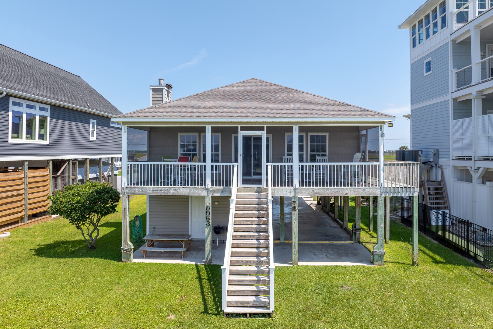 Rear Exterior and Deck
