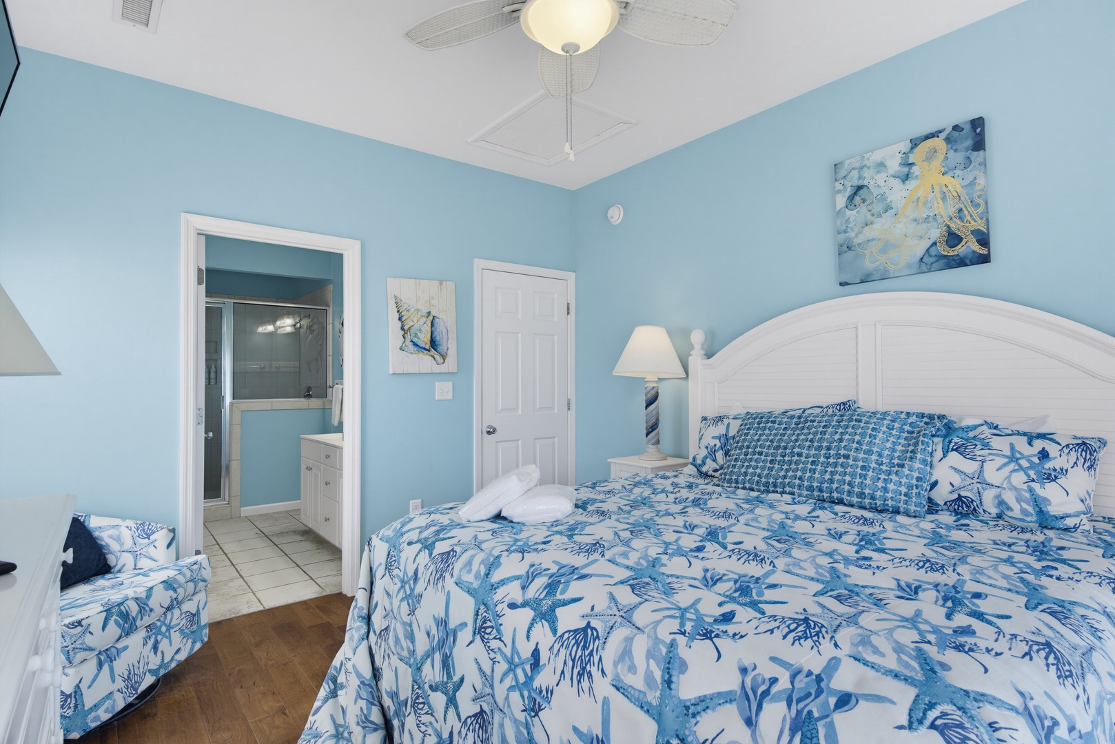 Bedroom 8 ensuite