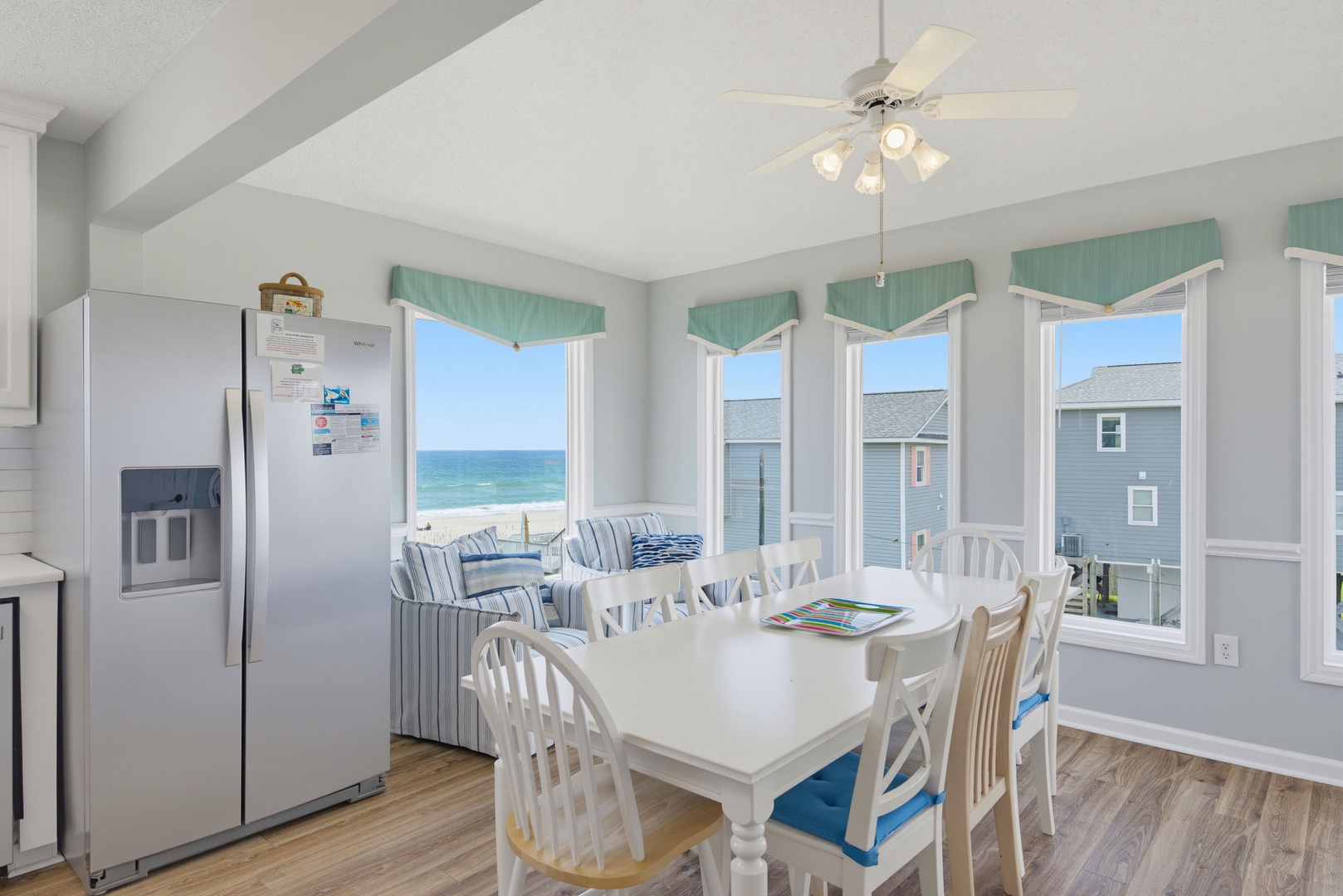 Oceanfront Dining