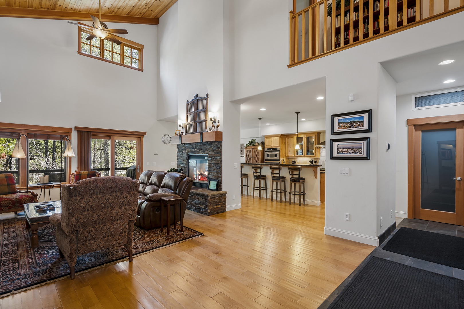 Living Room: Pinyon Creek Upscale Vacation Retreat