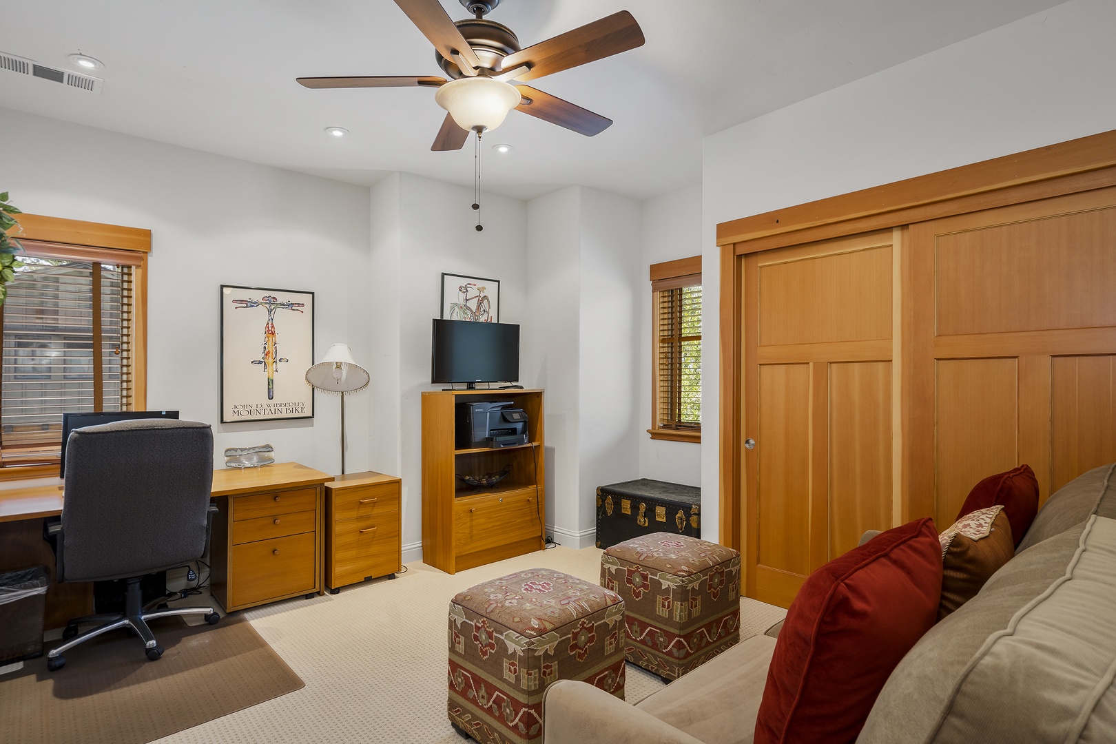 Office: Pinyon Creek Upscale Vacation Retreat