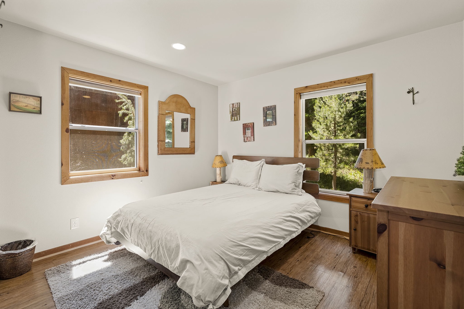 Shared bedroom: Tahoe Donner Creek Side Retreat with Hot Tub