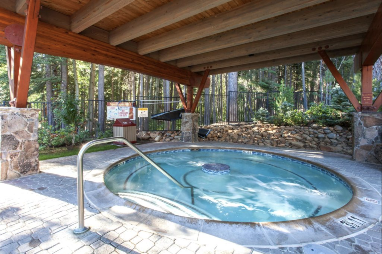 NPOA Covered Hot Tub: Northstar Home Away From Home