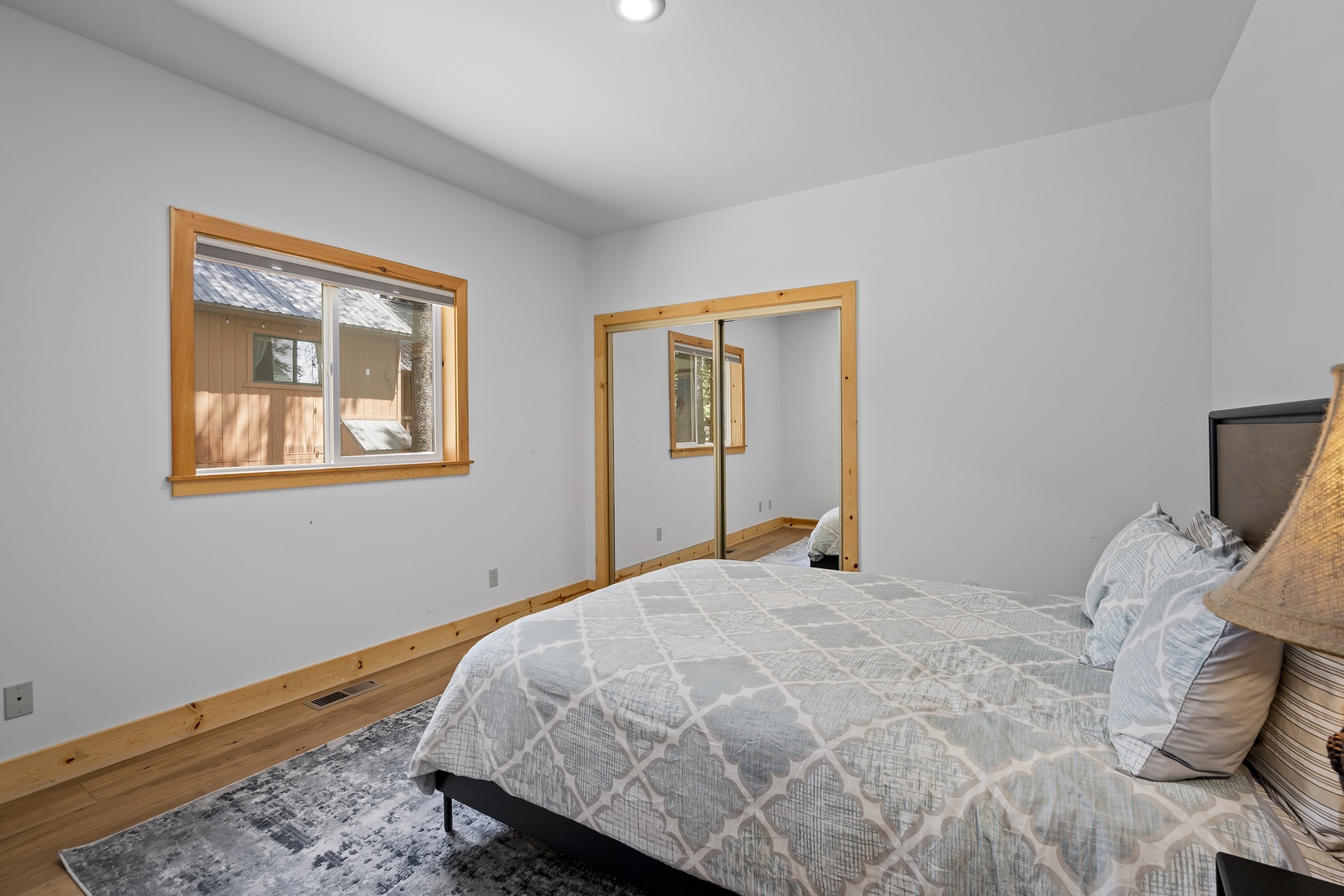 Shared Bedroom: Tahoe Donner Forest Hideaway