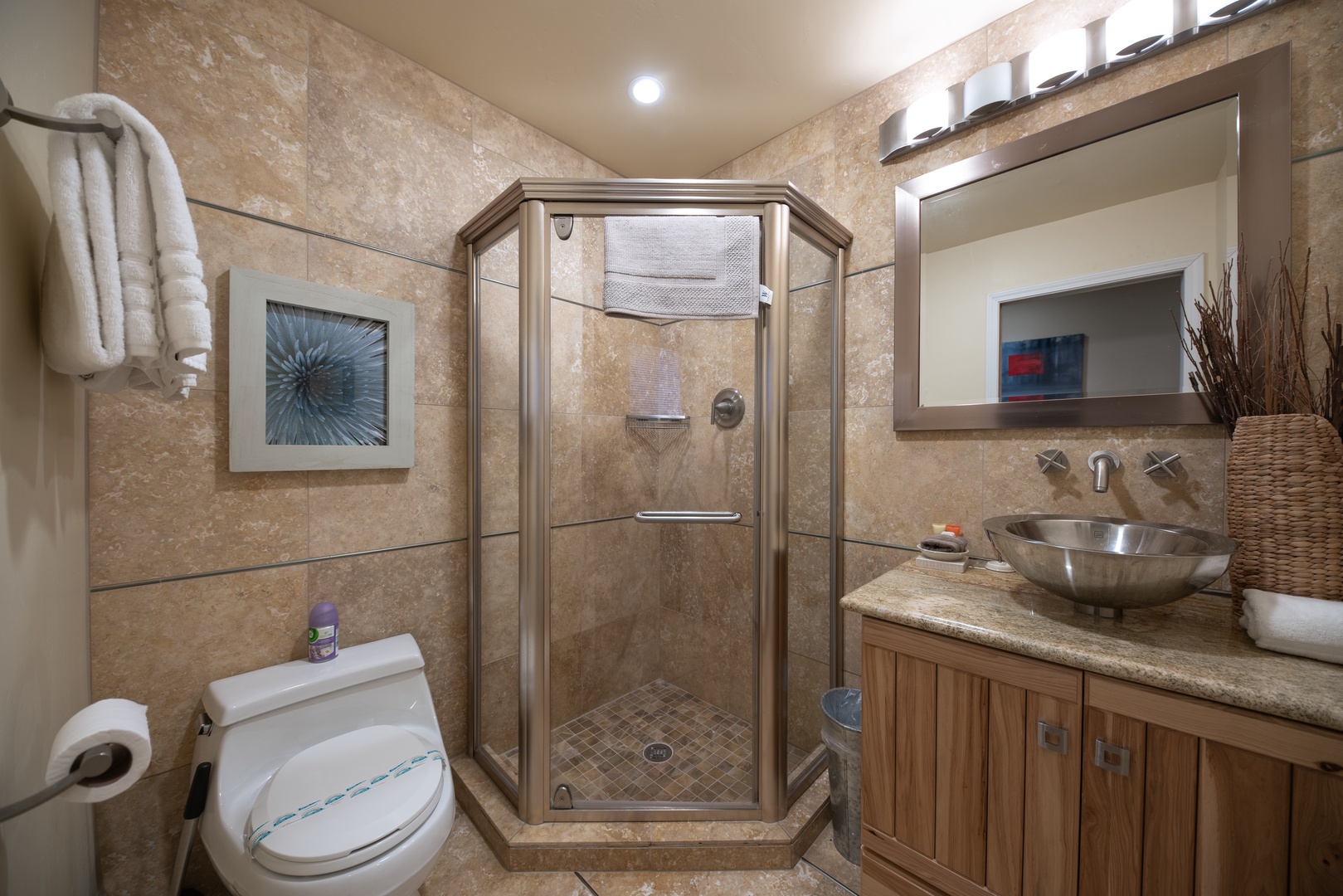 bathroom with walk in shower: Eagle's Nest Lodge