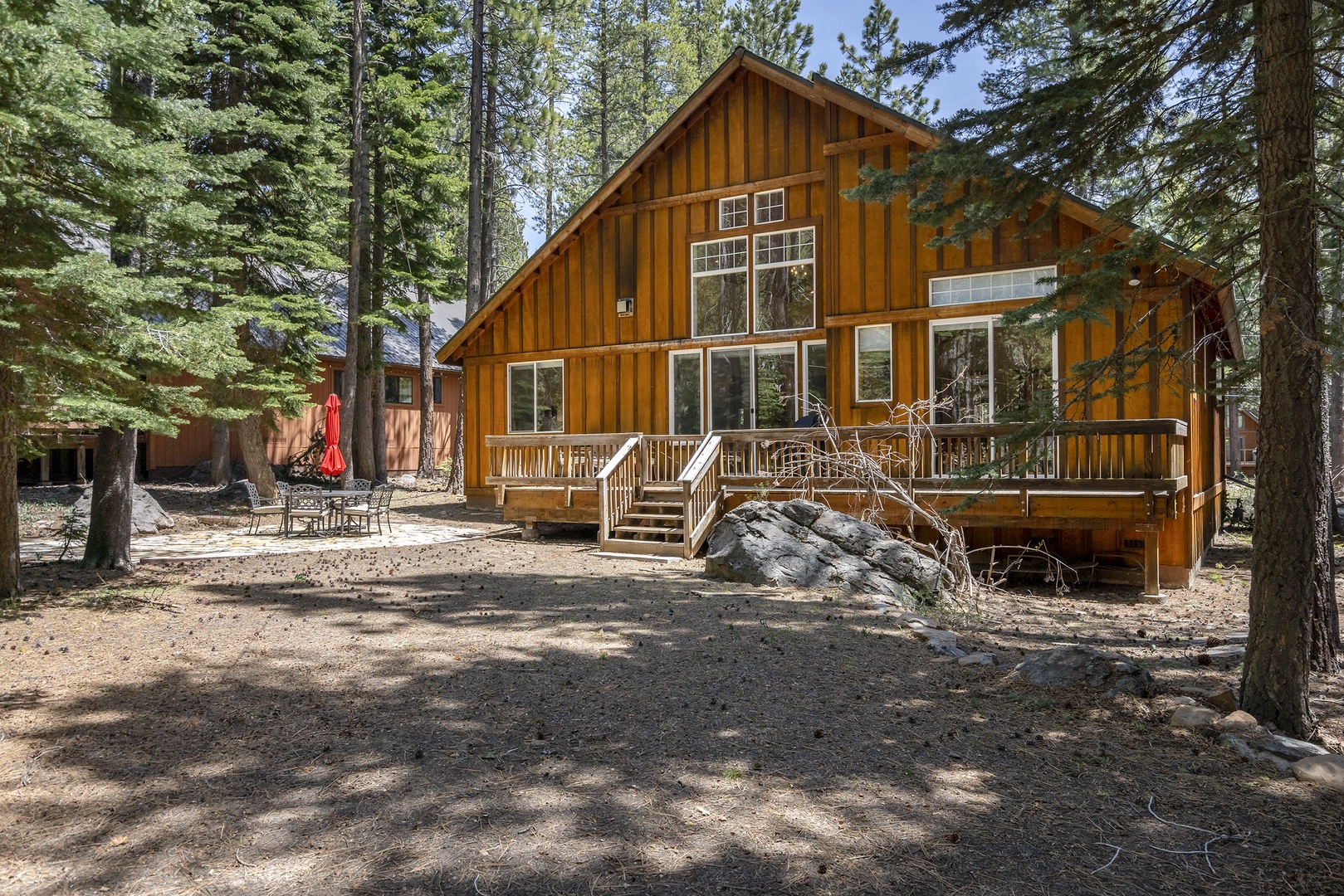 Backyard: Tahoe Donner Forest Hideaway