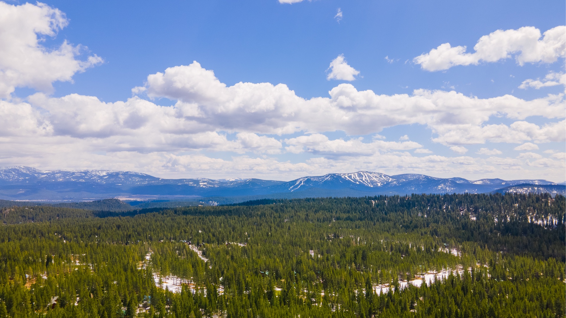 View From back of property: Mountaintop Tahoe Donner Getaway