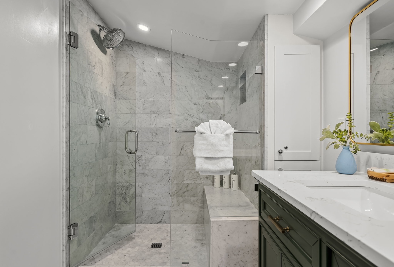 Master bathroom: Northstar Ski View Retreat