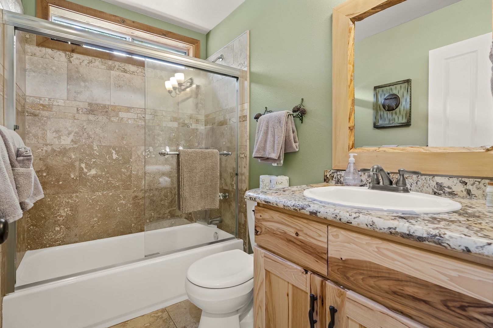 Shared Bathroom: Tahoe Donner Creek Side Retreat with Hot Tub