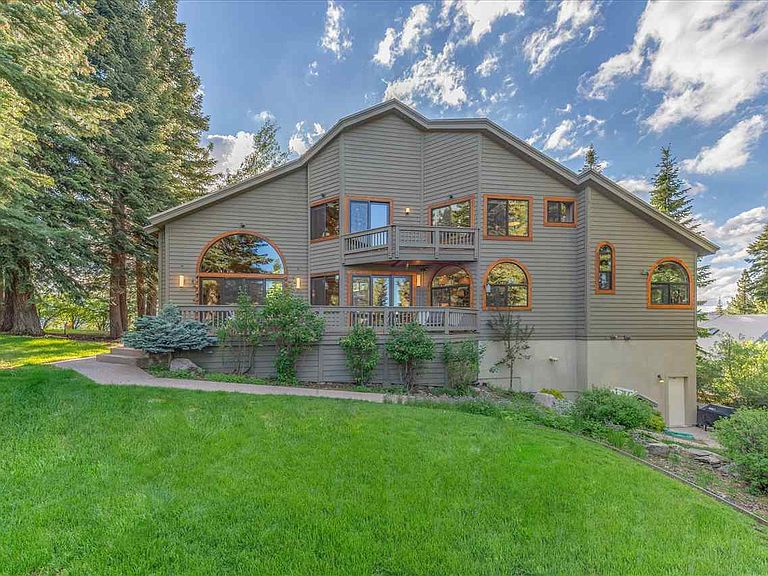 Back of home: Hilltop Manor in Tahoe Donner
