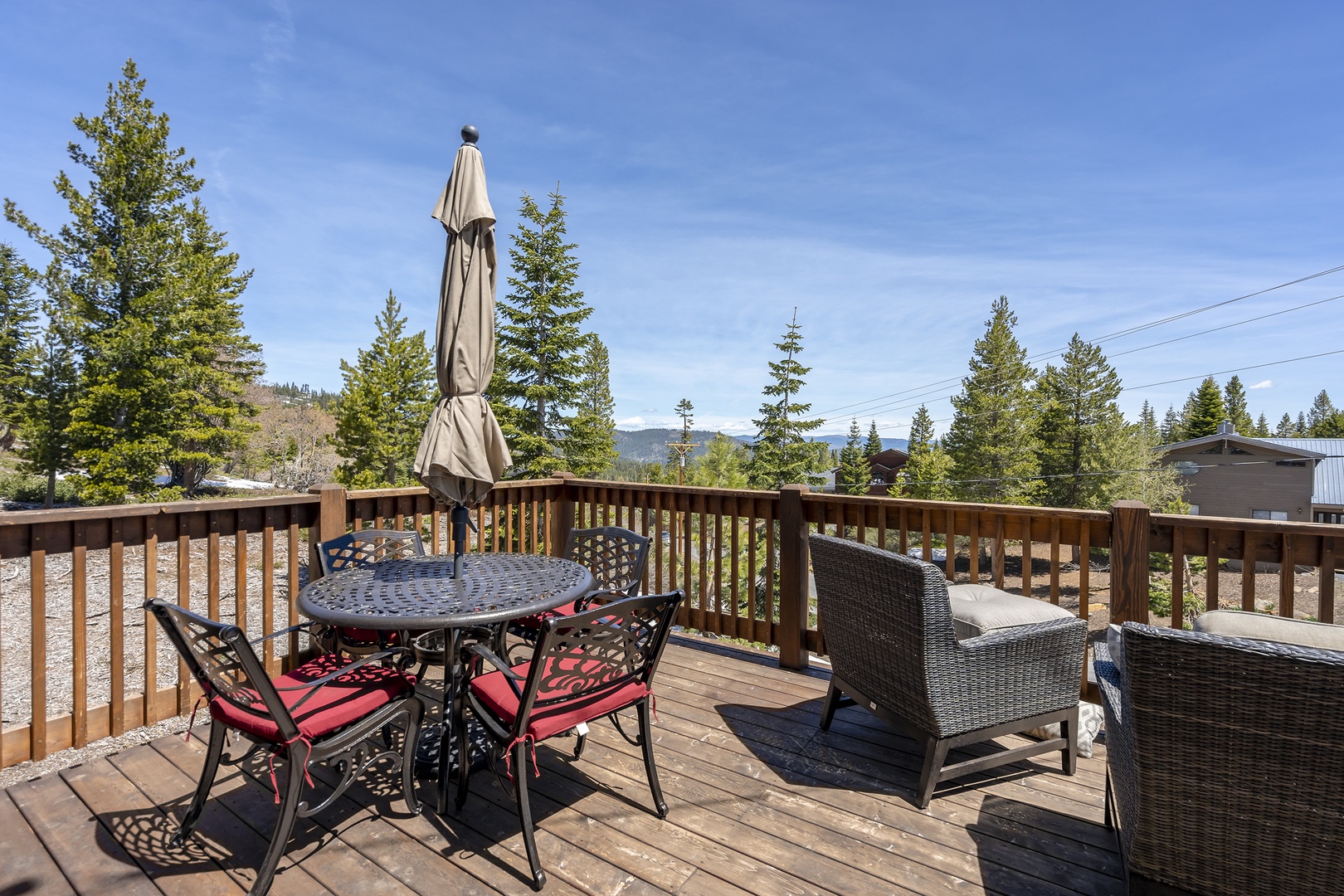 Front Deck:  Mountain View Lodge