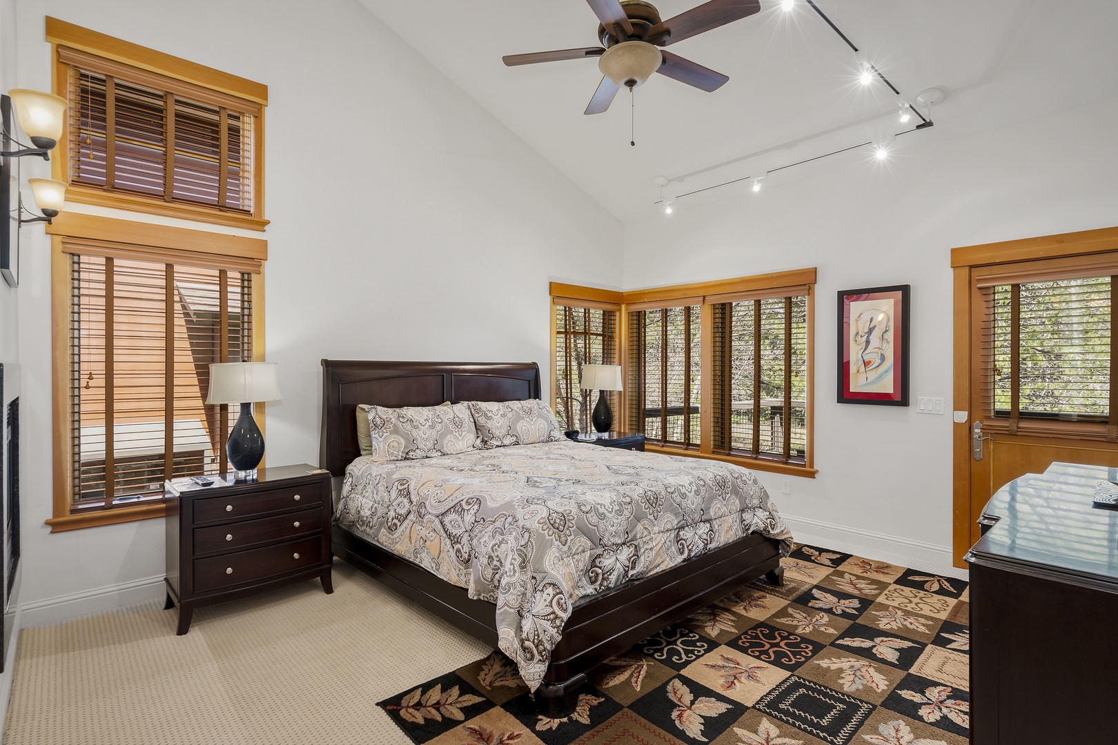 Master Bedroom: Pinyon Creek Upscale Vacation Retreat