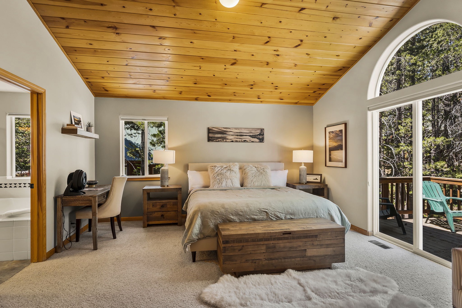 Master bedroom: 
Sun Valley Mountain Escape