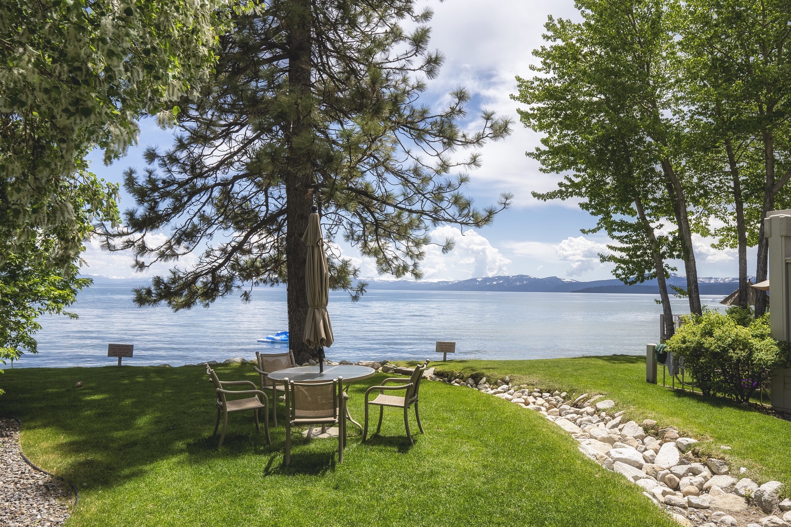Lake Tahoe Outdoor Seating Area:  Sweetbriar Garden Suite