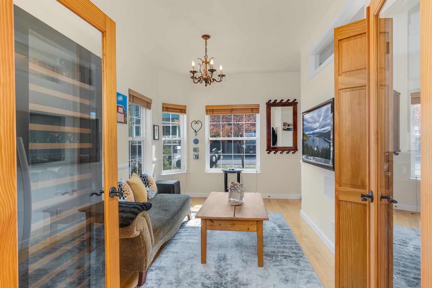 Downstairs Loft Area: Holy Cow Downtown Riverfront