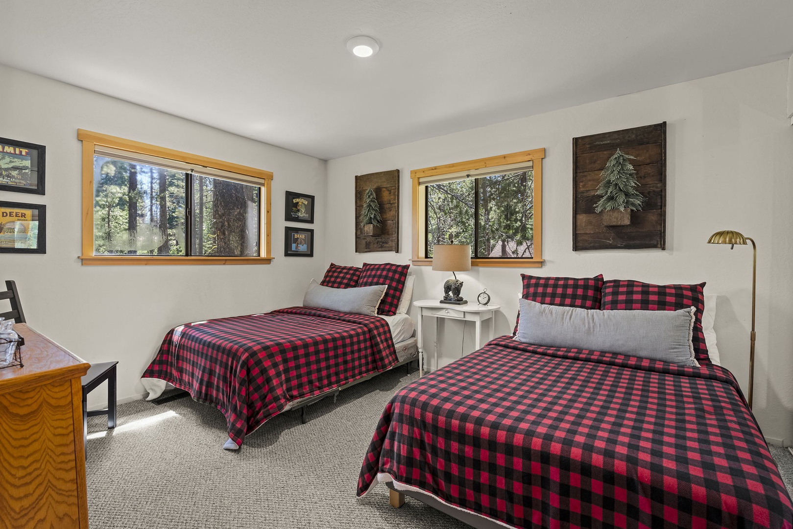 Bunk Room: Camp Howdy