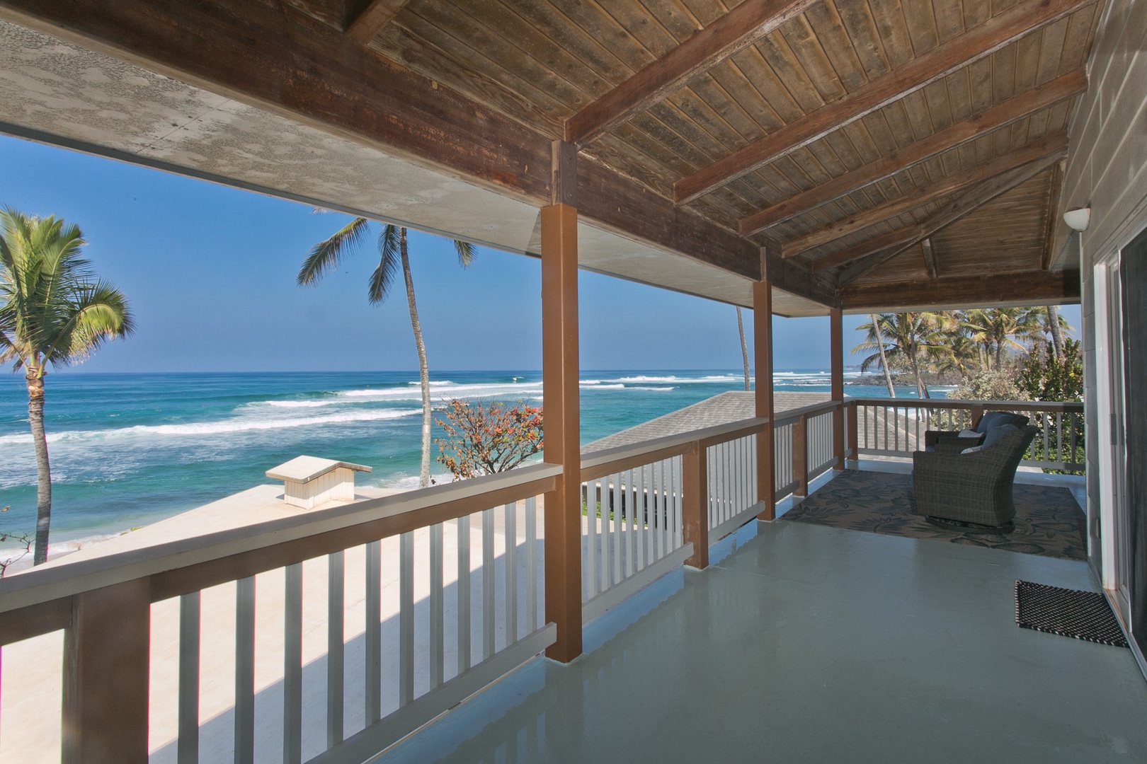 North Shore Exclusive Beachfront Estate – 30 Days of Surf & Sunsets Await!