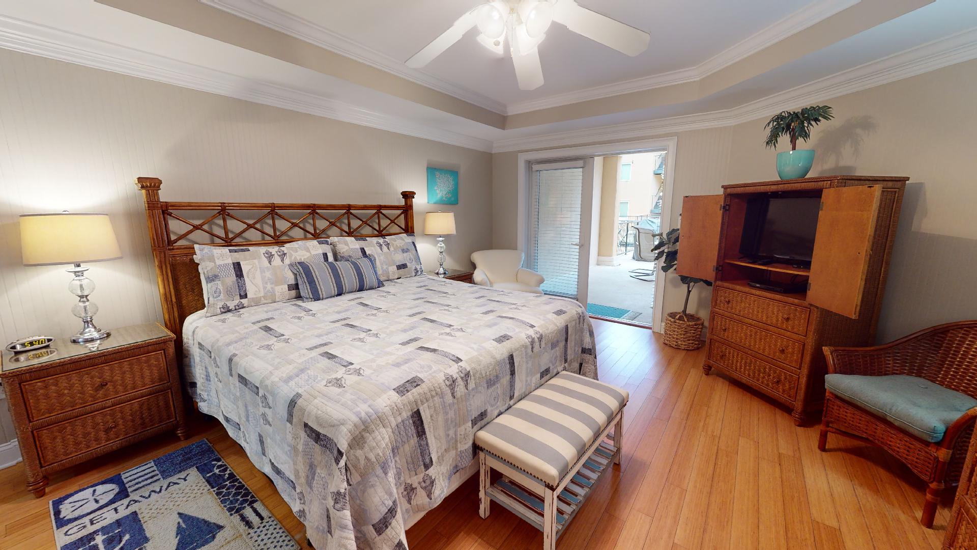 Brass_Rail_Villas_109