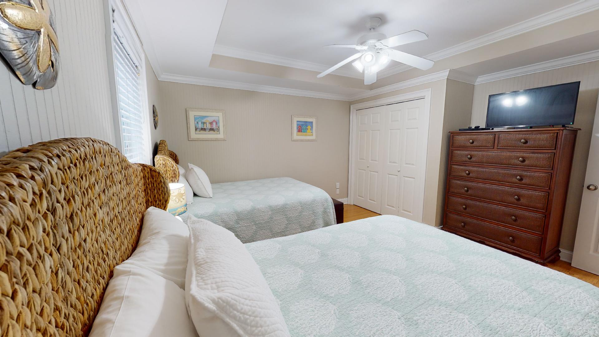 Brass_Rail_Villas_109