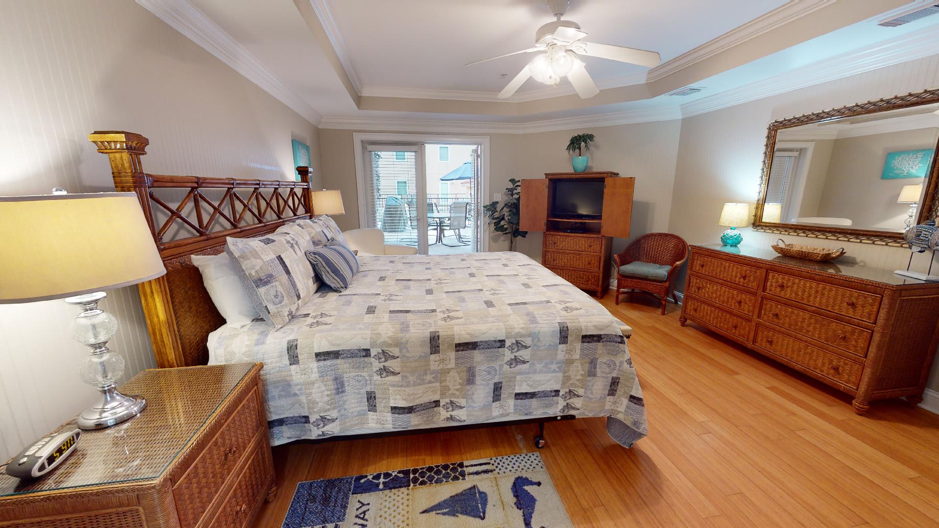 Brass_Rail_Villas_109