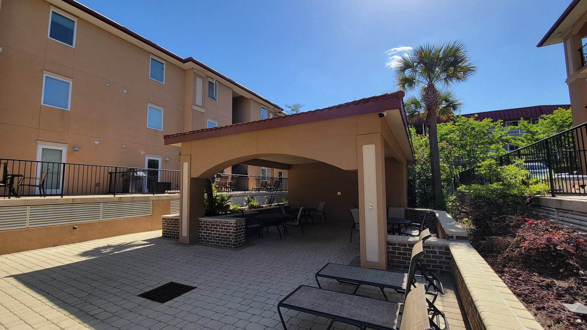 Brass_Rail_Villas_109