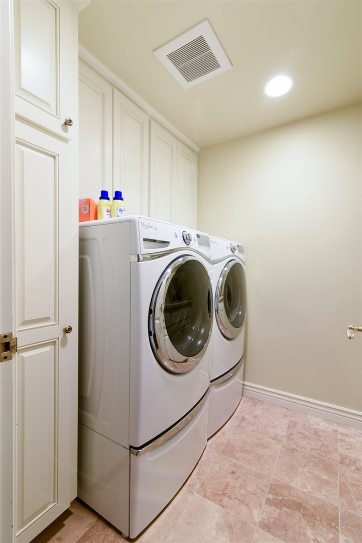 Full size laundry available