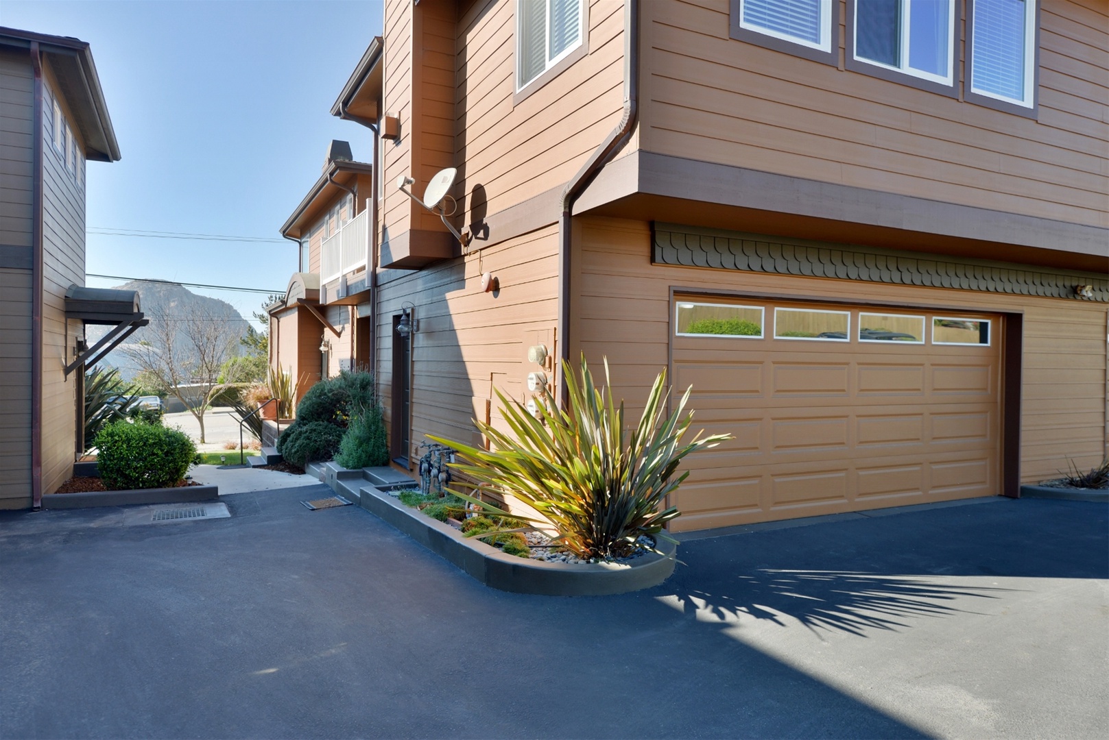 2 car garage is available for guest parking