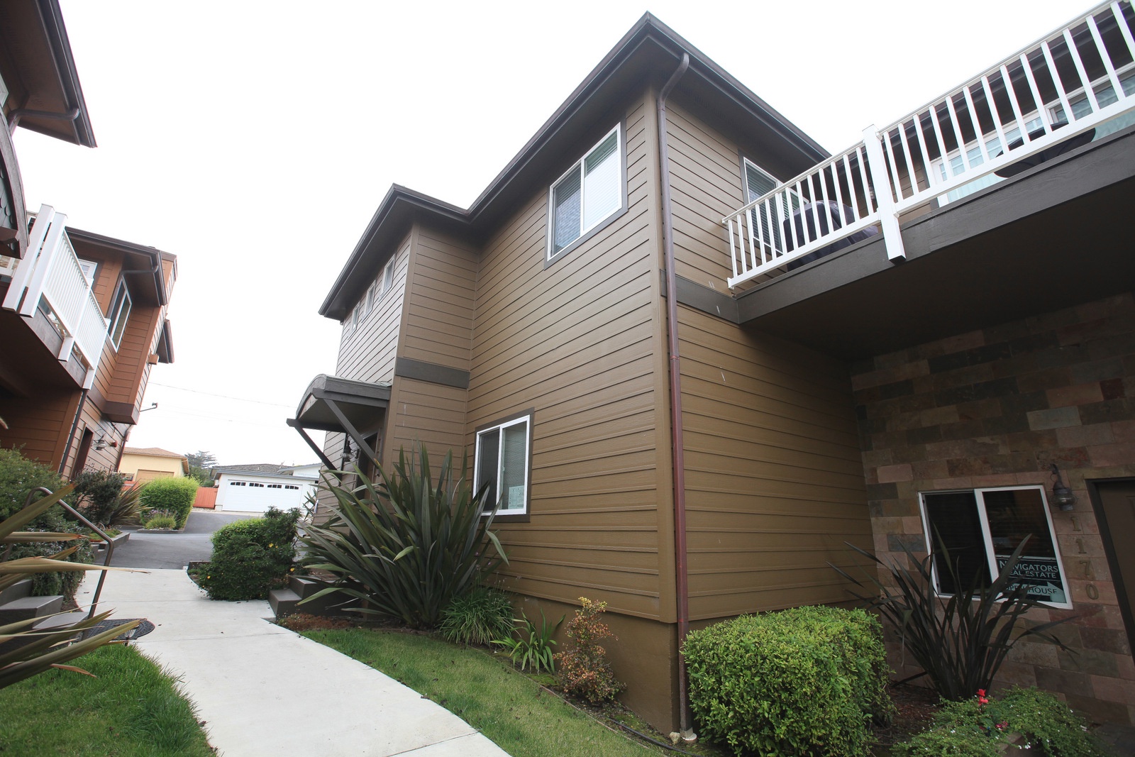 This new townhome is a great place to spend your vacation.