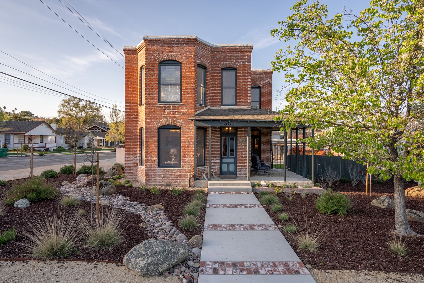 Welcome to the Tolle House