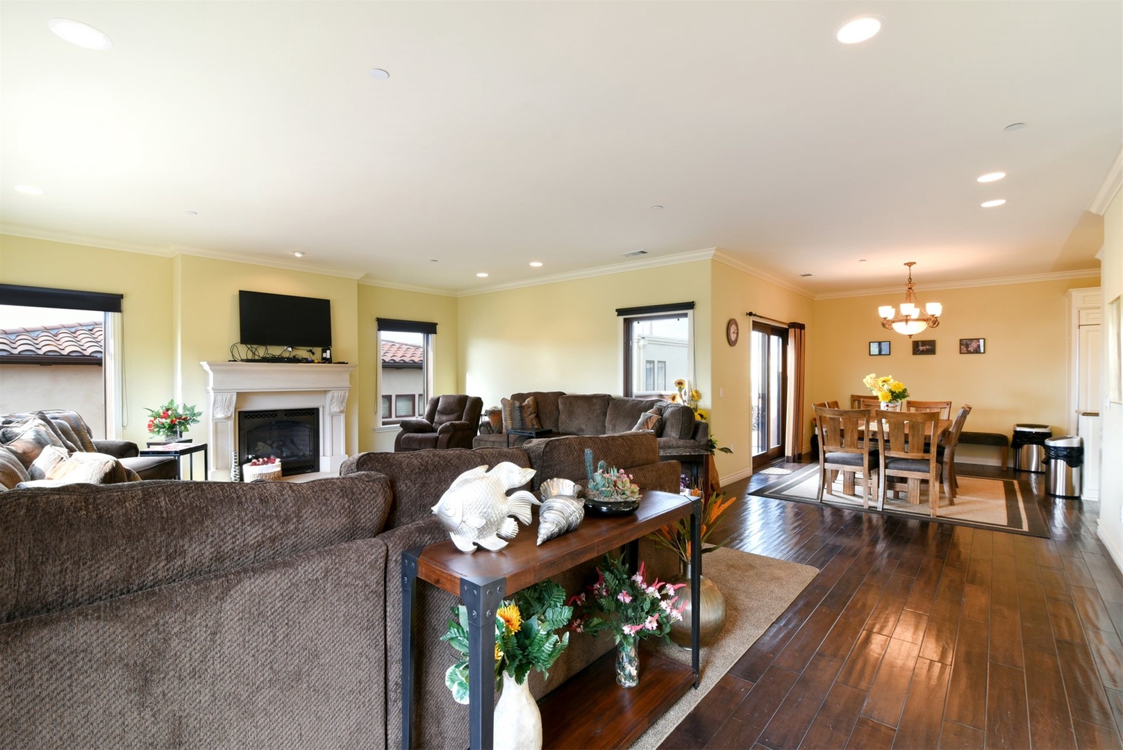 The living, dining and kitchen are all upstairs