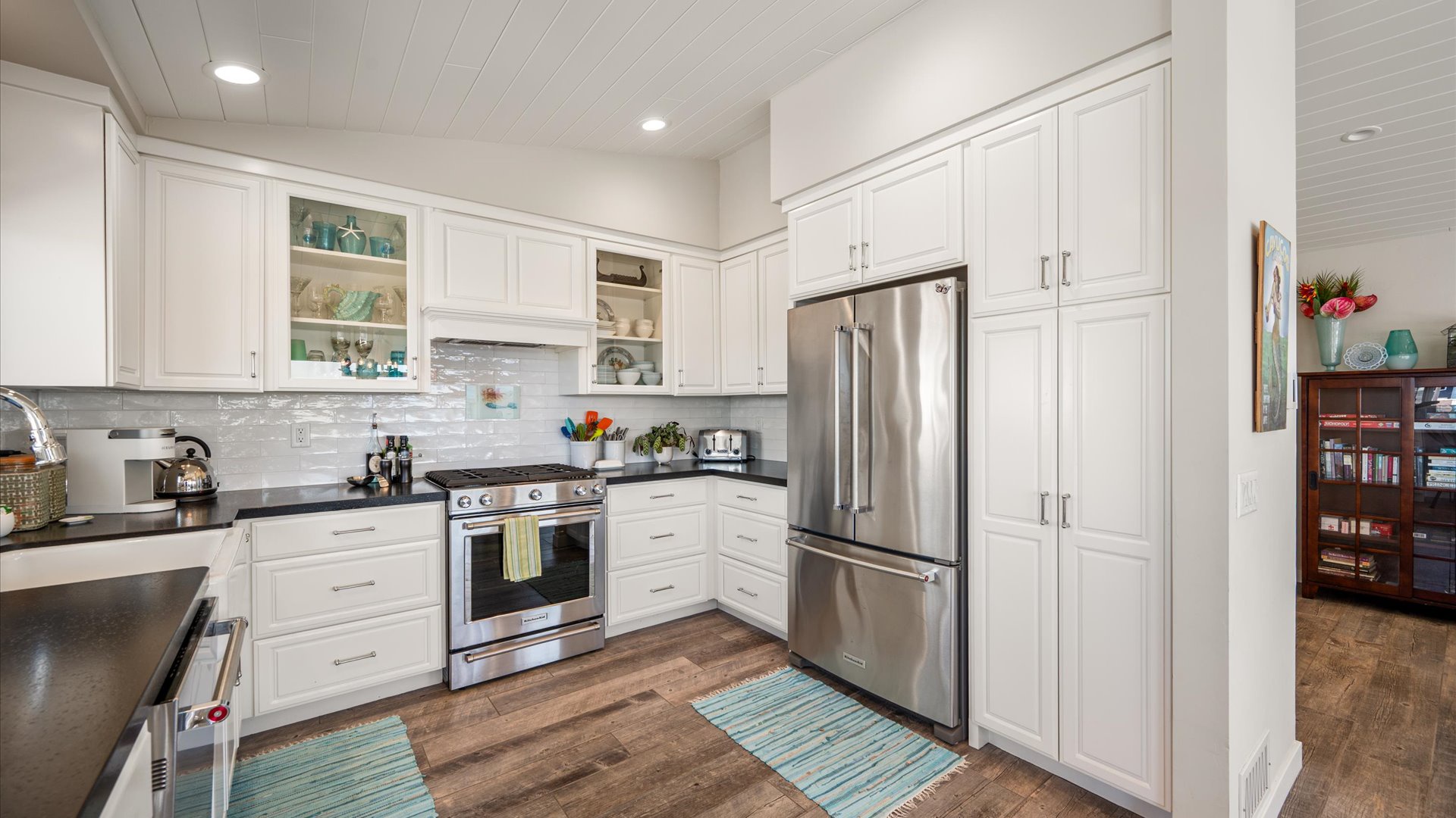 Your fully equipped kitchen awaits, perfect for preparing meals during your stay.