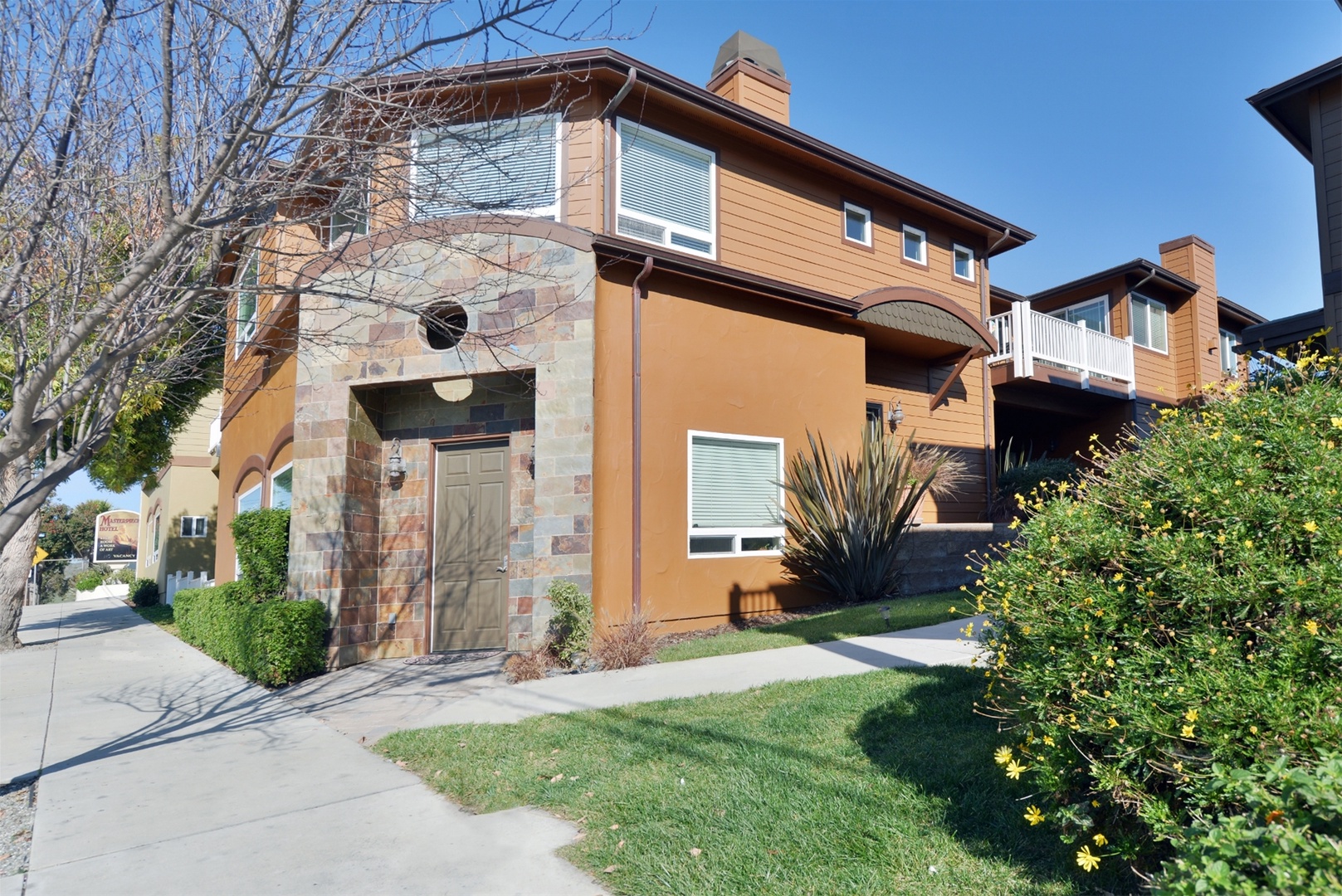 From these upstairs windows you will have amazing views of Morro Rock, the bay and the ocean beyond. 