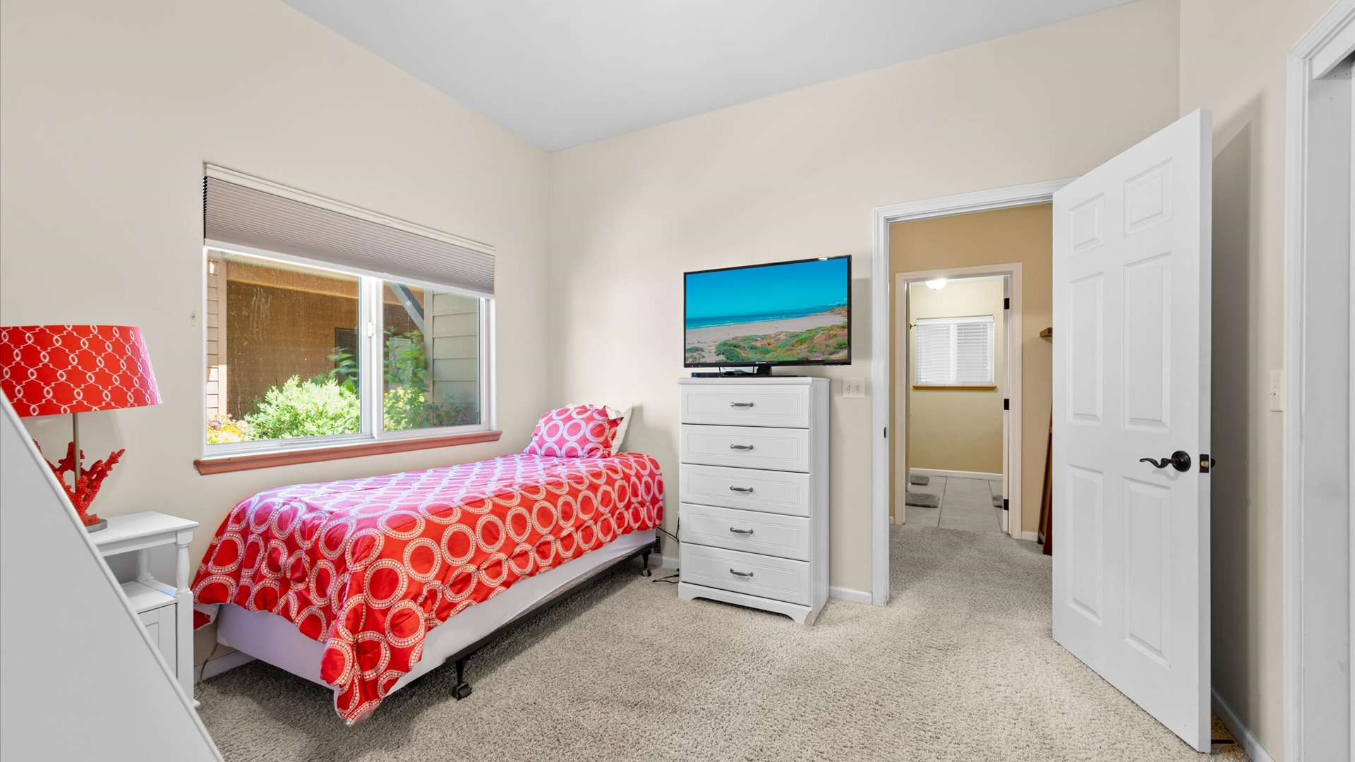 Third bedroom also has a flat screen tv