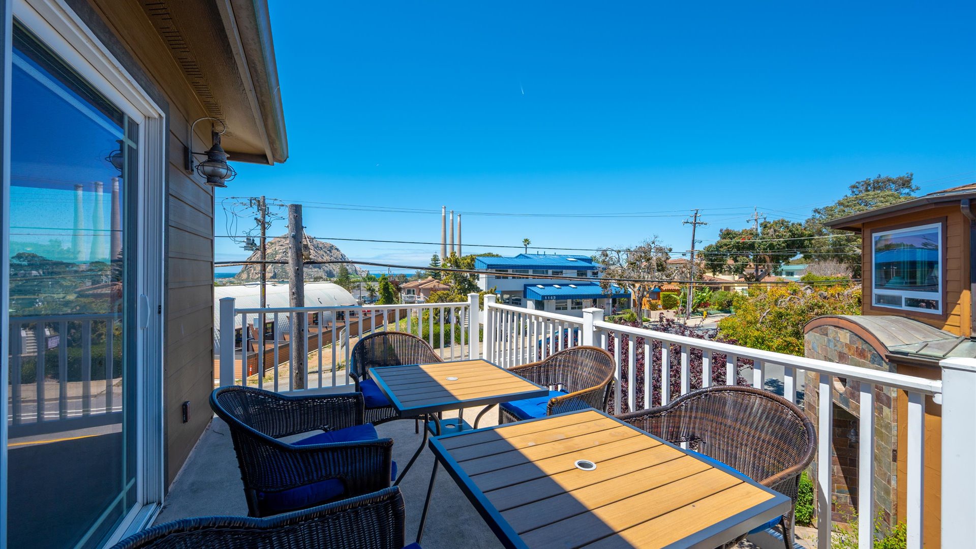 Sip your morning coffee on the deck with iconic Morro Rock in the distance, soaking in the coastal air