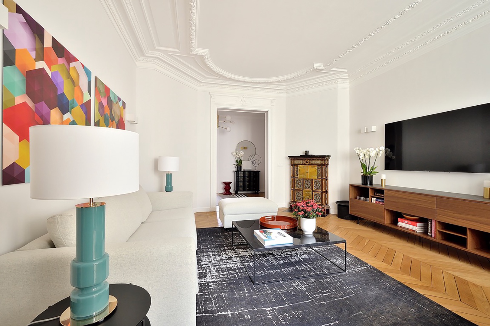 Elegant architectural details in the sitting room.